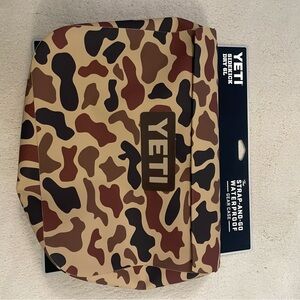 YETI Camo Belt Bag